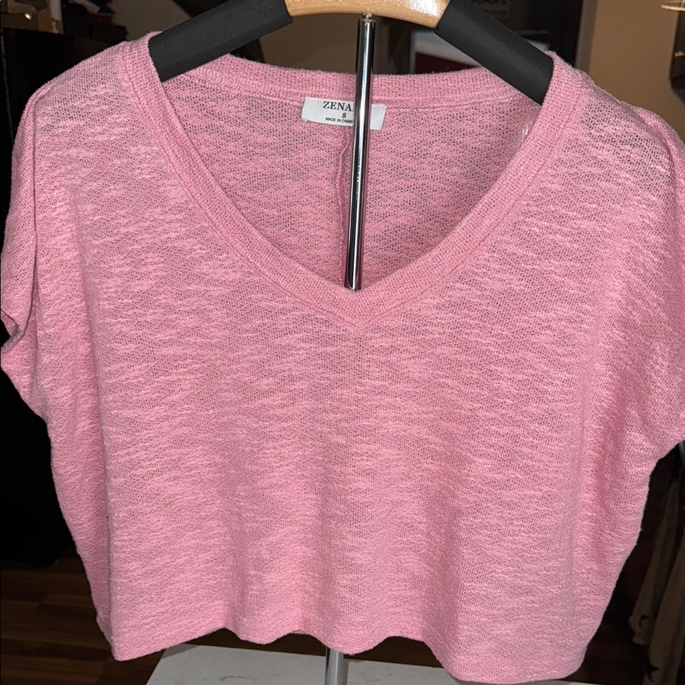 Zenana Outfitters Pink Crop T-Shirt with Short Sleeves